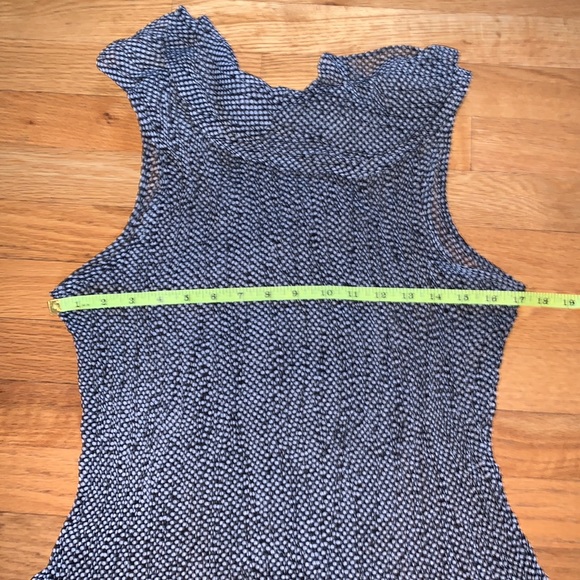 Polkadot Sleeveless Blouse - Picture 6 of 8